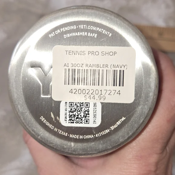 YETI Dark Blue Tumbler with Silver Design Amelia Island Heron NWT - Picture 8 of 13